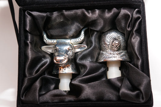 Whine bottle tops - Bull & Bear